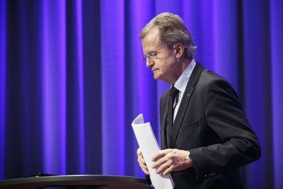 Jon Fredrik Baksaas trekker seg fra Vimpelcoms styre etter korrupsjonsmistankene mot selskapet.