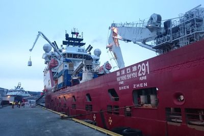 Den kinesiske oljegiganten CNOOC valgte lille Unisea for å ta unna papirmølla i sin satsing på avanserte subsea serviceskip. 