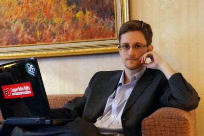 Edward Snowden sitter i russisk asyl etter å ha lekket enorme mengder informasjon om NSAs metoder.