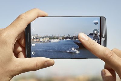 Smartmobilen LG G3 gjør det aller best i testen til JoikuSpeed og Netradar, hvor den faktiske mobildatahastigheten til flere tusen ulike håndsett har blitt målt av under vanlig bruk. Det må dog tas en rekke forbehold ved resultatene i testen, siden enhetene sjelden har blitt testet under de samme forholdene.