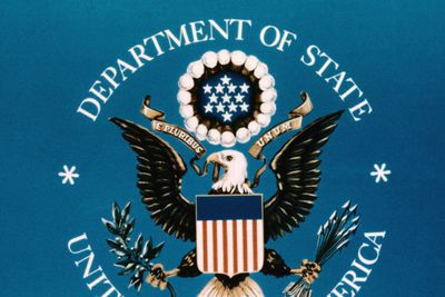 Amerikansk UD skal ha deaktivert epostsystemet for å rense maskiner etter et hackerangrep. Det melder Associated Press.