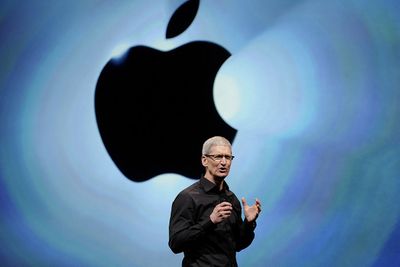 Apple får flengene skattekritikk fra amerikanske folkevalgte. Tirsdag må Apple-topp Tim Cook stå til rette for hvordan selskapet bruker smutthull for å minimere skattebyrden.