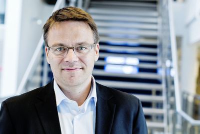 Danske Martin Lippert tar over fiber-utfordreren Broadnet og skal dermed konkurrere med sin tidligere arbeidsgiver, TDC, om det norske bedriftsmarkedet. 