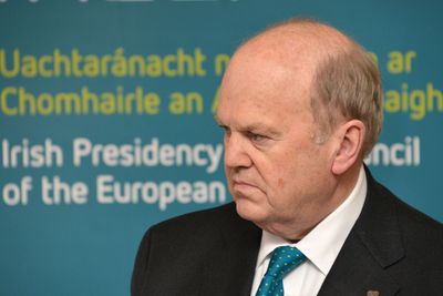 Den irske finansministeren, Michael Noonan, vil ikke lengre ha på seg at landet er et skatteparadis for Google og andre multinasjonale selskap. 