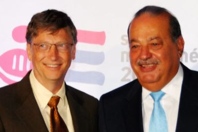 Fra 2010 til Bill Gates gjenerobret tronen i fjor, var Carlos Slim (t.h.) verdens rikeste mann.