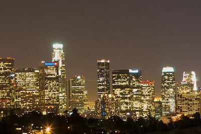 Los Angeles håper noen vil bygge ut et fibernett med 1 Gbps kapasitet, uten å betale en krone. Kan dette være noe for Solberg-regjeringen? 