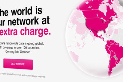 T-mobile legger et kraftig press på telebransjen, som i årevis har tatt seg fett betalt for mobilbruk i utlandet.