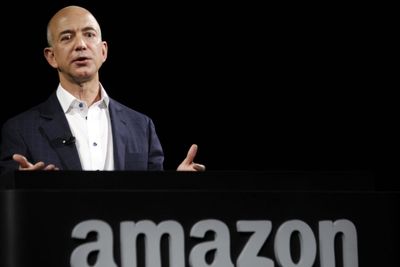 Amazons toppsjef Jeff Bezos vil feste grepet om betalingsformilding på nettet. Nå har netthandelsgiganten andre nettbutikker bruke deres betalingsløsning. 