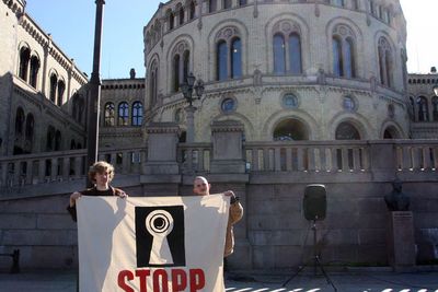 Det var betydelige protester mot Datalagringsdirektivet da  det gjennom i Stortinget i 2011. Nå kan EU-direktivet stoppes av EU selv. 