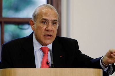 Generalsekretær Angel Gurria var i Norge i går for å overrekke «Economic Survey of Norway 2014».