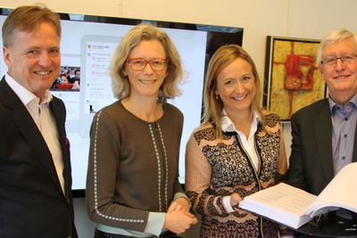 Vil fornye nettsider for 25 millioner: Fra v. Eiliv Mæhle Liljevik i Making Waves, kommunikasjonsdirektør i Kirkerådet Trude Evenshaug, økonomidirektør Liv Annike Kverneland i Making Waves og Kirkerådets direktør Jens-Petter Johnsen.