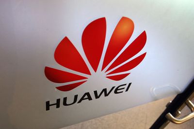 Dørene åpner seg for Huawei, som her ved selskapets delte forskningsavdeling med Telenor på Fornebu. Kina-giganten planlegger nå masseansettelser i Europa, der de ikke har møtte samme skepsis som i USA.
