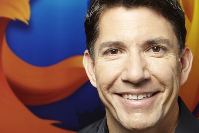 Mozilla-sjef Gary Kovacs varslet nylig at han trekker seg fra stillingen i løpet av året, men innen den tid skal de lansere Firefox OS i en rekke land, fortrinnsvis vekstmarkeder.