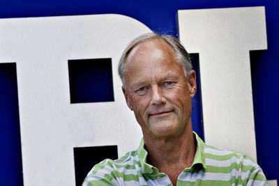 Professor Petter Gottschalk ser at stat og kommune har en god mulighet til å samarbeide om digitaliseringen av offentlig sektor, men advarer partene mot å ha for store forventninger.