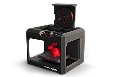 MakerBot Replicator er et av selskapets viktigste produkter. Nå venter kutt.