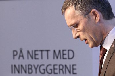 Personvernet er viktigere enn noen sinne. Jens Stoltenberg, som vil ha alle innbyggerne på nett, må derfor være tydelig med sine amerikanske likemenn: Det må respekteres. Bildet er fra fremleggelsen av regjeringens strategi for en digitalisering av offentlig sektor i fjor.