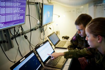 Situasjonsbilde fra Norges Cyberforsvar. Denne uka la Forsvaret fram sin årsrapport fra 2018.