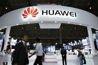 Omsetningensveksten har dabbet noe av fra tidligere, men Huawei styrer mot et rekordartet resultat.