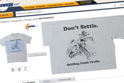 Blant varene Newegg tilbyr, er t-skjerter mot patenttroll.