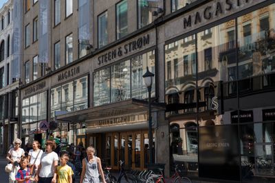 Steen & Strøm ble bygget om mellom 2013 og 2015. Entreprenøren har saksøkt eieren.