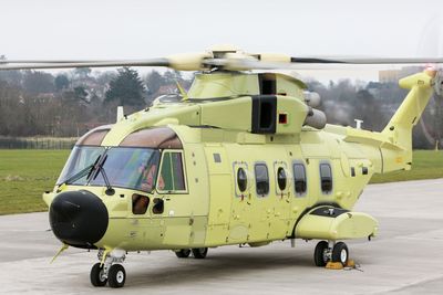 Bakkekjøring av det første norske AW101-helikopteret.