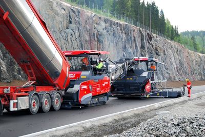 Veidekke ligger an til å bli årets vinner i kampen om asfaltanbudene på riks- og fylkesvegnettet.