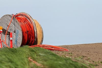 Utvalget som har evaluert den norske bredbåndsstøtten, har kommet til at den stort sett fungerer etter hensikten.