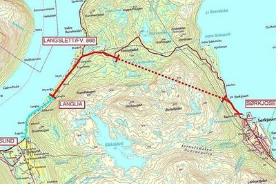 Tunnelen gjennom Sørkjosfjellet er ferdigsprengt. Interessen for å fylle den med elektro- og SRO-installasjoner er stor, og konkurransen er jevn.
