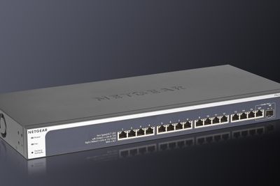 Netgear Prosafe XS716E.