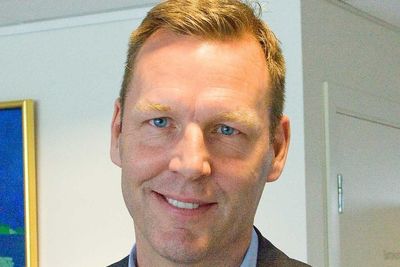 Telia-sjef Johan Dennelind sier kjøpet av Phonero i Norge vil styrke selskapets posisjon.