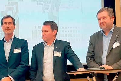 Styreleder i toppidretssenteret, Walter Qvam, Ståle Tungesvik i Konkraft og Ruters Bernt Reitan Jenssen.