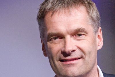 Abraham Foss er toppsjef i Telia Norge. Hvis han får kjøpe Phonero, lover han å gjøre det mer attraktivt å være leietaker i i selskapets mobilnett.