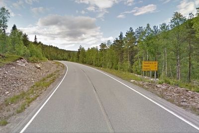 Det finnes mange strekninger på stamveger i Norge som tilsynelatende har lavere standard enn denne. Men skinnet bedrar, under asfalten står det svært dårlig til.