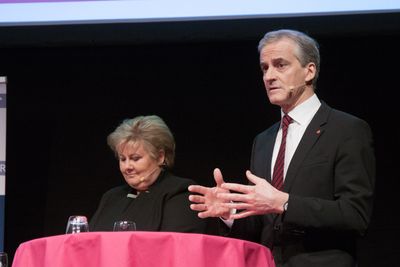 Erna Solberg og Jonas Gahr Støre møtte til statsministerduell om digitalisering på NEO 2017, arrangert av IKT-Norge.