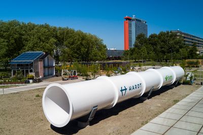 Dette 30 meter lange røret lar Hardt teste ut sin Hyperloop-teknologi.