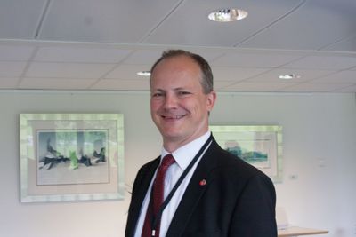 Samferdselsminister Ketil Solvik-Olsen benyttet den siste utgaven av det årlige bransjestreffet Nkom agenda til å takke sin statssekretær for innsatsen gjennom hele regjeringsperioden.