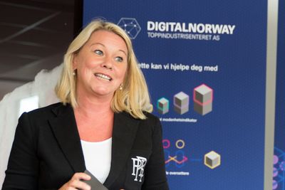 Næringsminister Monica Mæland. Bildet er tatt da Regjeringen utnevnte Digital Norway Toppindustrisenteret til sekretariat for Digital21 den 4. juli.