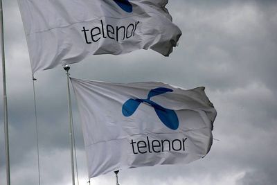 Over åtti stillinger kuttes i Telenor Danmark.