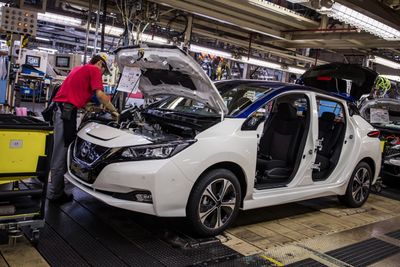 Nye Nissan Leaf er i full produksjon og skal leveres om allerede en måned i Japan.