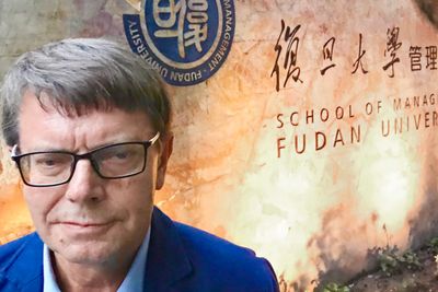 – Alle som driver business må forholde seg til Kina, sier BI-professor Torger Reve. Selv har han vært delvis kineser i mer enn 20 år.
