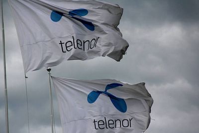 Over åtti stillinger kuttes i Telenor Danmark.