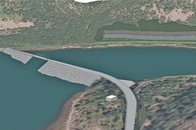 Slik vil Sifjorden se ut i 2020. Den lysegrønne linjen langs vegen til høyre er en voll som skal skjerme mot innsyn fra vegen mot de store skjæringene etter uttaket av stein. Fyllingene må sette seg i mange måneder før brua mellom dem kan bygges.