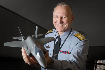 Generalmajor Morten Klever er direktør for Kampflyprogrammet.