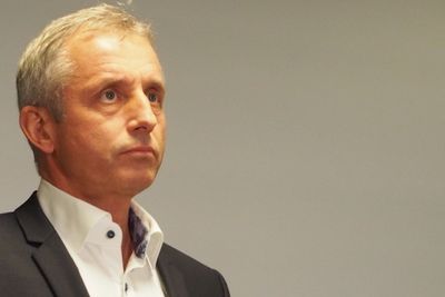 Tidligere Vimpelcom-sjef Jo Lunder er glad for at Økokrim henlegger korrupsjonssiktelsen mot ham.