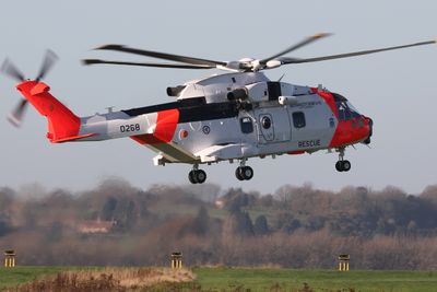 Det første leverte AW101-helikopteret forlot Leonardo Helicopters-fabrikken i ellevetida fredag norsk tid.