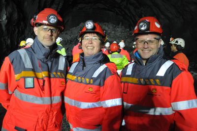 F..v. byggeleder Eirik S Thomassen, avd.dir. Ingunn Foss og prosjektleder Tom Hedalen