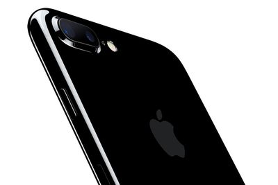 Iphone 7 er en av telefonene som utsettes for "behandlingen" fra Apple. Fram til nå har endringene blitt gjennomført uten at kundene har fått beskjed.