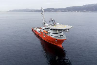 Det norske skipet Seabed Constructor går inn i letingen etter det savnede flyvraket etter MH370. 