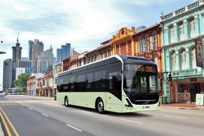Her i Singapore skal Volvo Bussar teste autonome versjoner av den nye batteribussen 7900 electric.