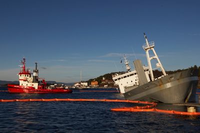 Daværende Crete Cement sank i nærheten av Fagerstrand på Nesodden i 2008. Sementskipet seiler nå under navnet MV Nordanvik.